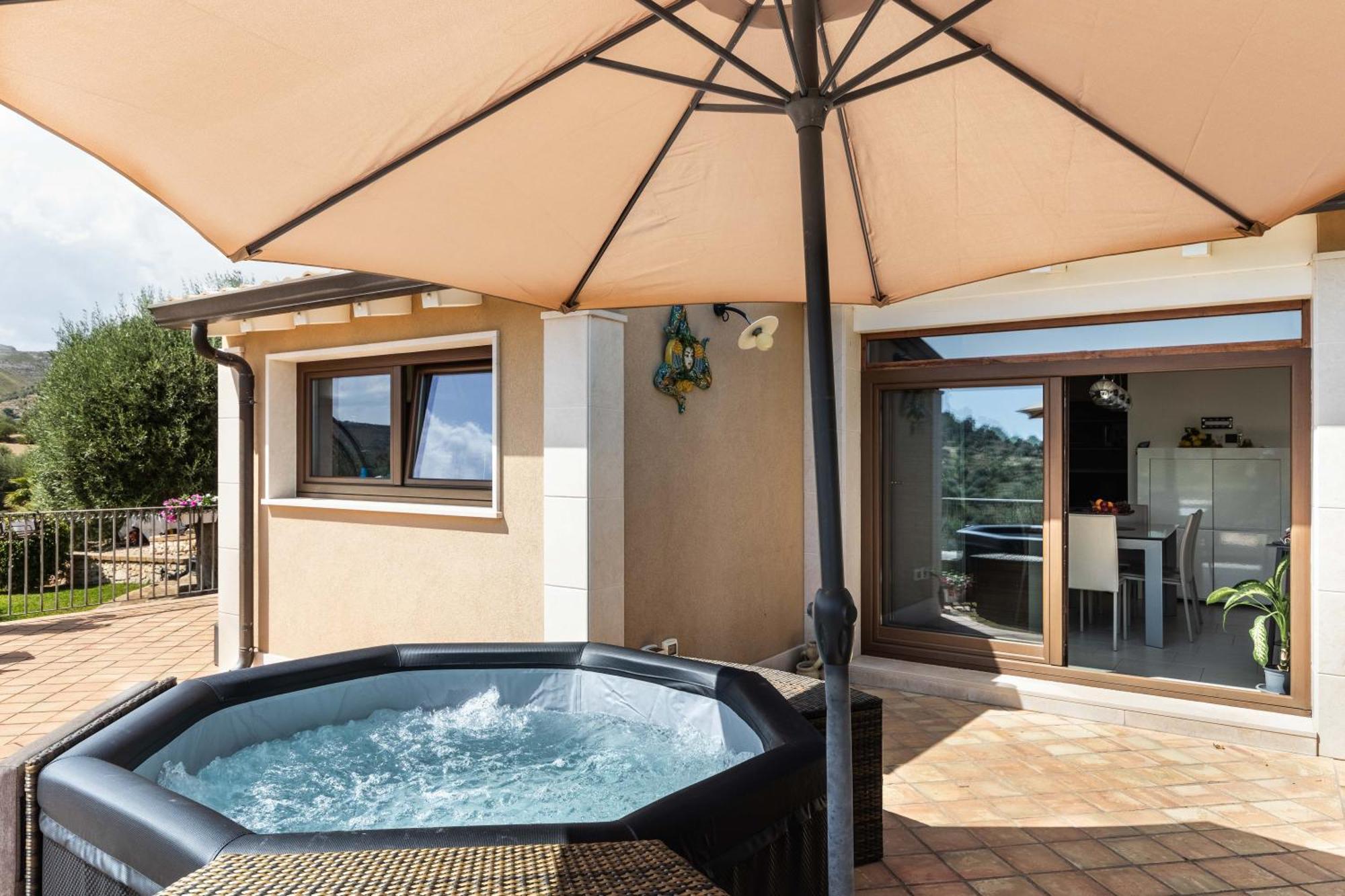 Badessa Villa