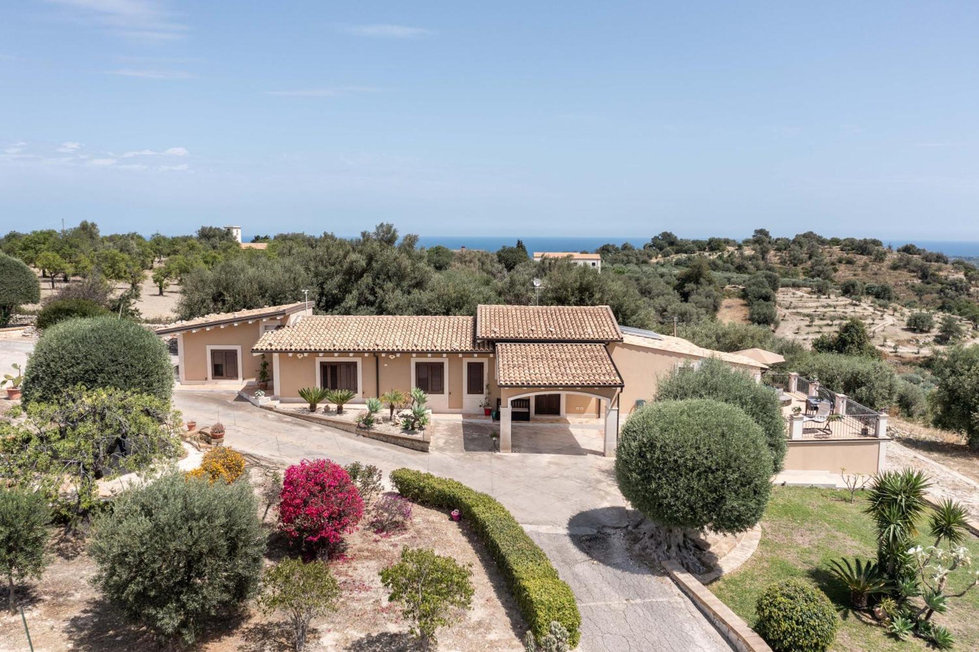 Badessa Villa Noto